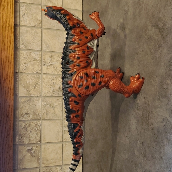 Vintage Ceratosaurus Toy Figure Dinosaur - Picture 4 of 8